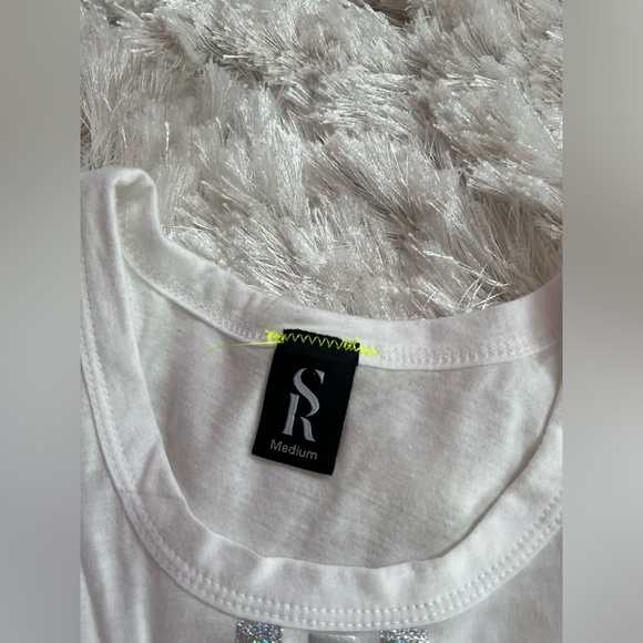 Strut this - Picture 2 of 2